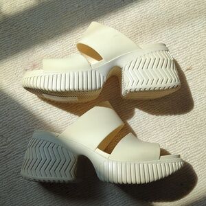 Sorel Heel Platform Rubber Strap Sandal Light Yellow Butter Lemon Vanilla Cream